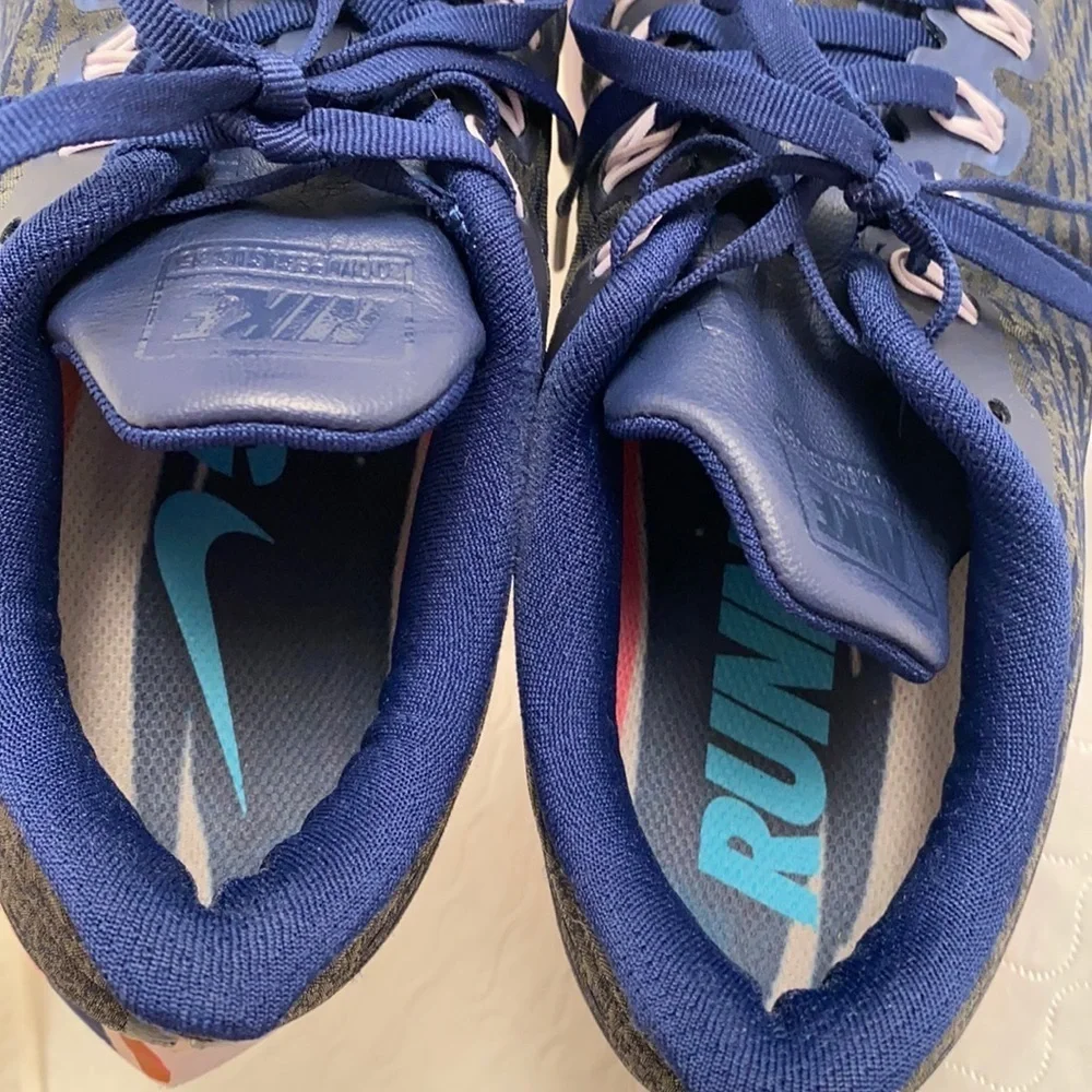 Nike AH8392-400 Air Pegasus Premium running sneakers size 10